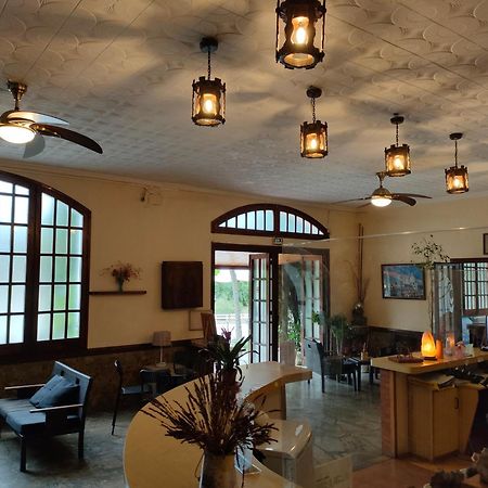 Hostal Los Pinares Lloret de Mar Kültér fotó