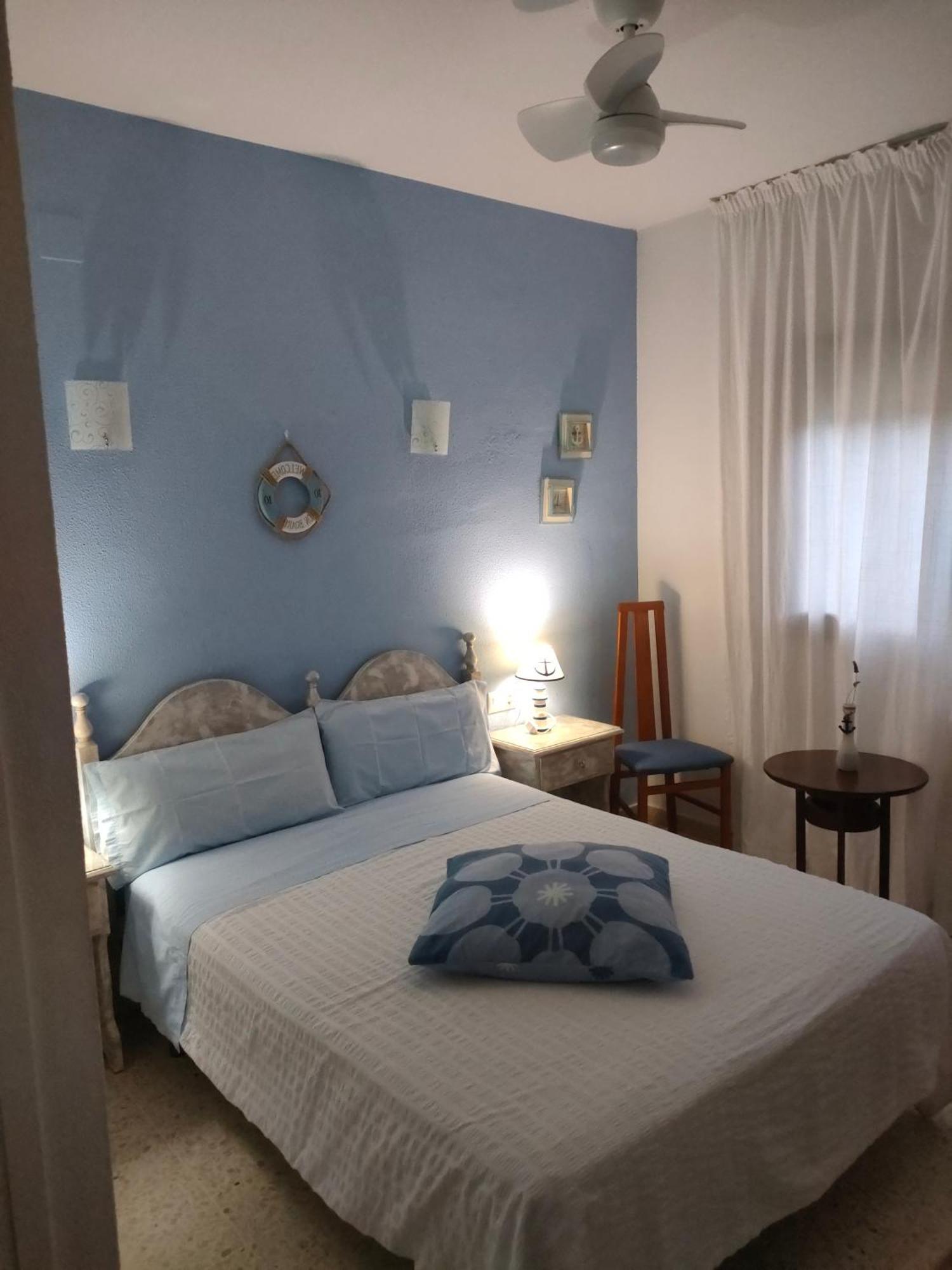 Hostal Los Pinares Lloret de Mar Kültér fotó