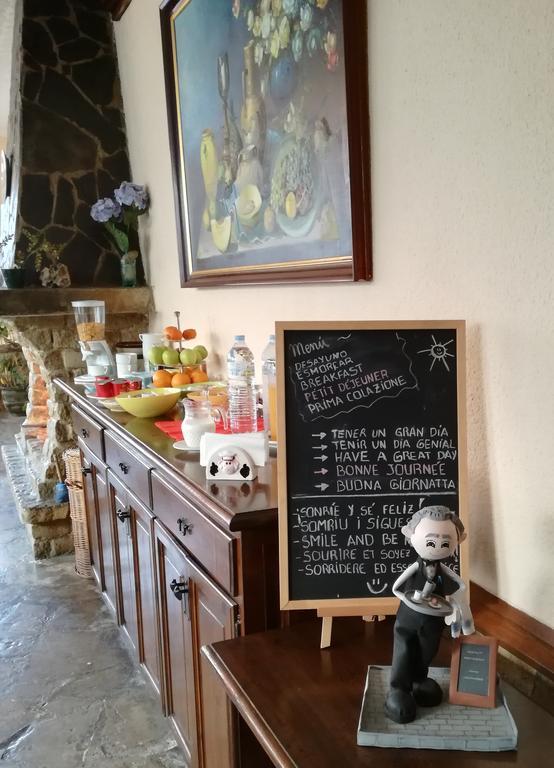 Hostal Los Pinares Lloret de Mar Kültér fotó