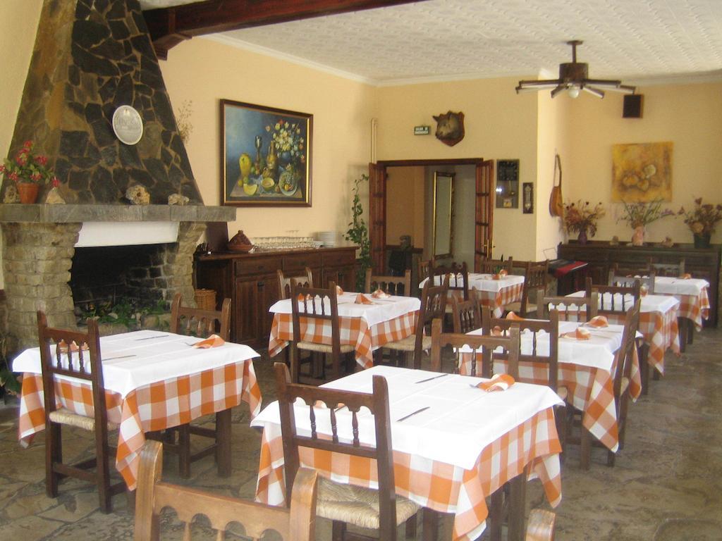 Hostal Los Pinares Lloret de Mar Kültér fotó