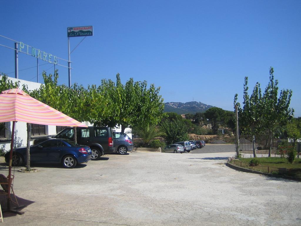 Hostal Los Pinares Lloret de Mar Kültér fotó