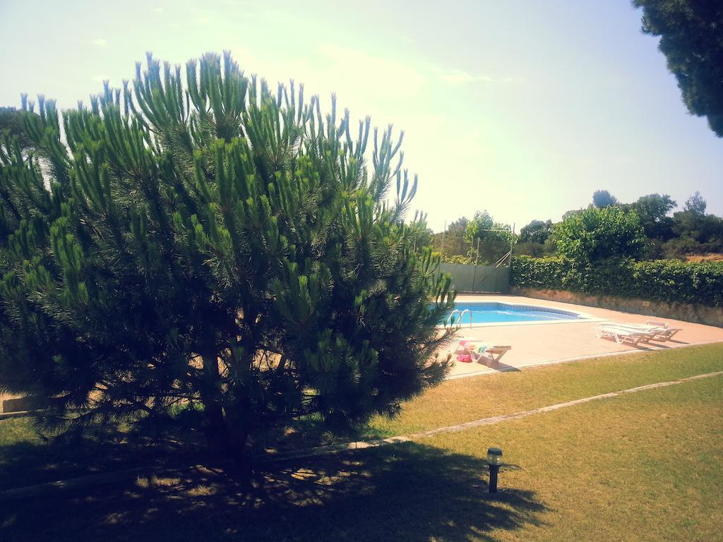 Hostal Los Pinares Lloret de Mar Kültér fotó
