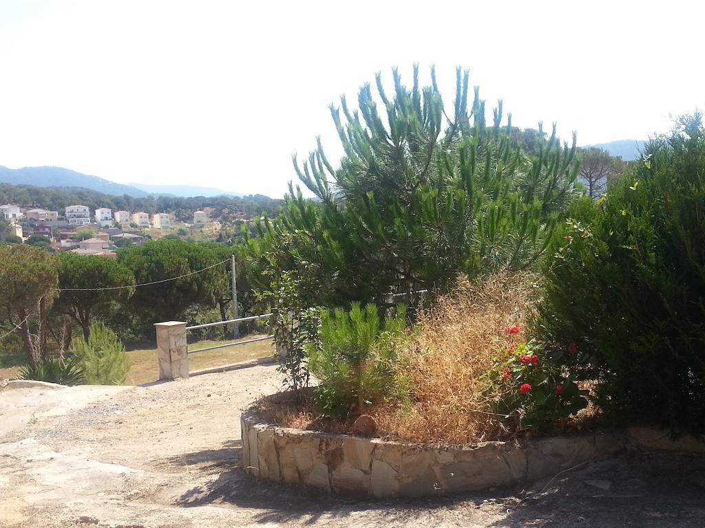 Hostal Los Pinares Lloret de Mar Kültér fotó